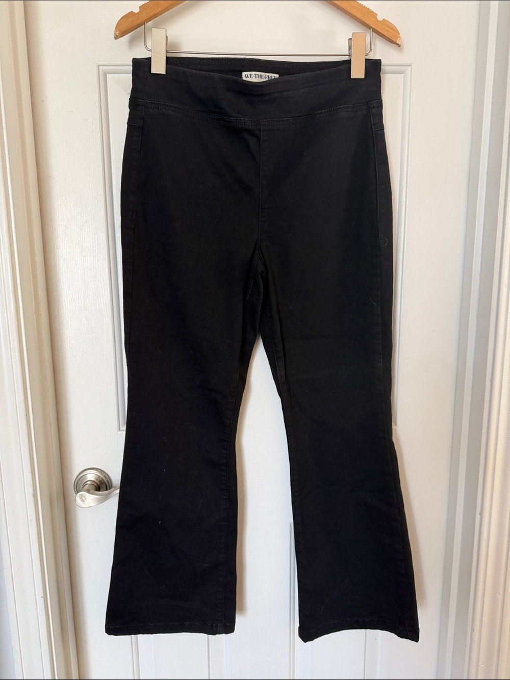 We The Free Black kick crop pants size small